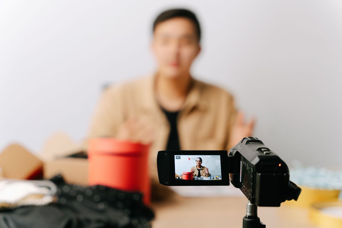 Content creator using AI smart glasses for hands-free filming